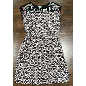 Nostalgia Animal Print Dress Women's Size S Pockets Beaded & Embroidered Neck